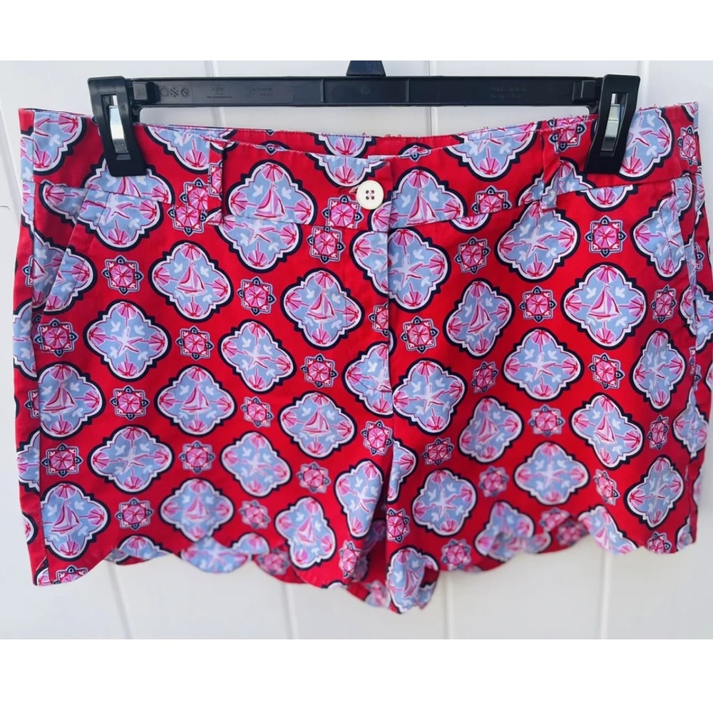 NEW Crown & Ivy Shelby Scalloped Shorts size 16